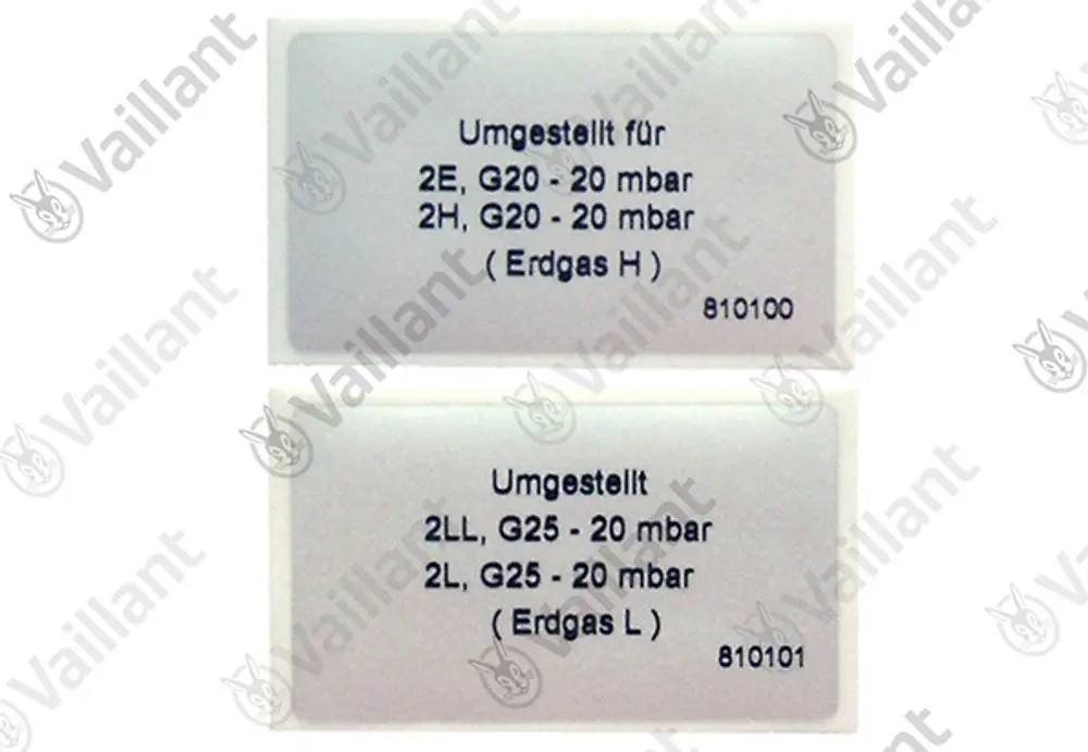 Vaillant Umstellsatz mit zwei Etiketten zur Einstellung von Gasgeräten für Erdgas H und L, jeweils mit Druckangaben in mbar.